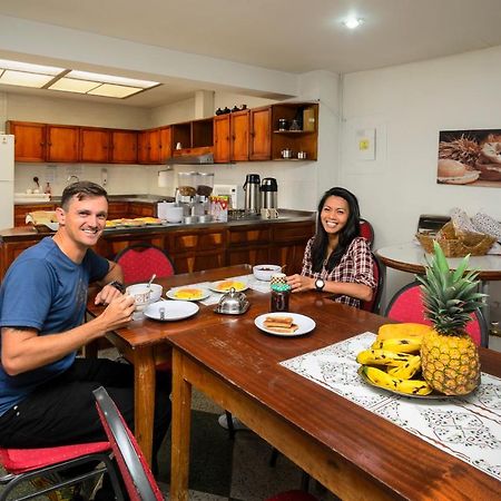 Hostal La Pinta Bogotá Zewnętrze zdjęcie