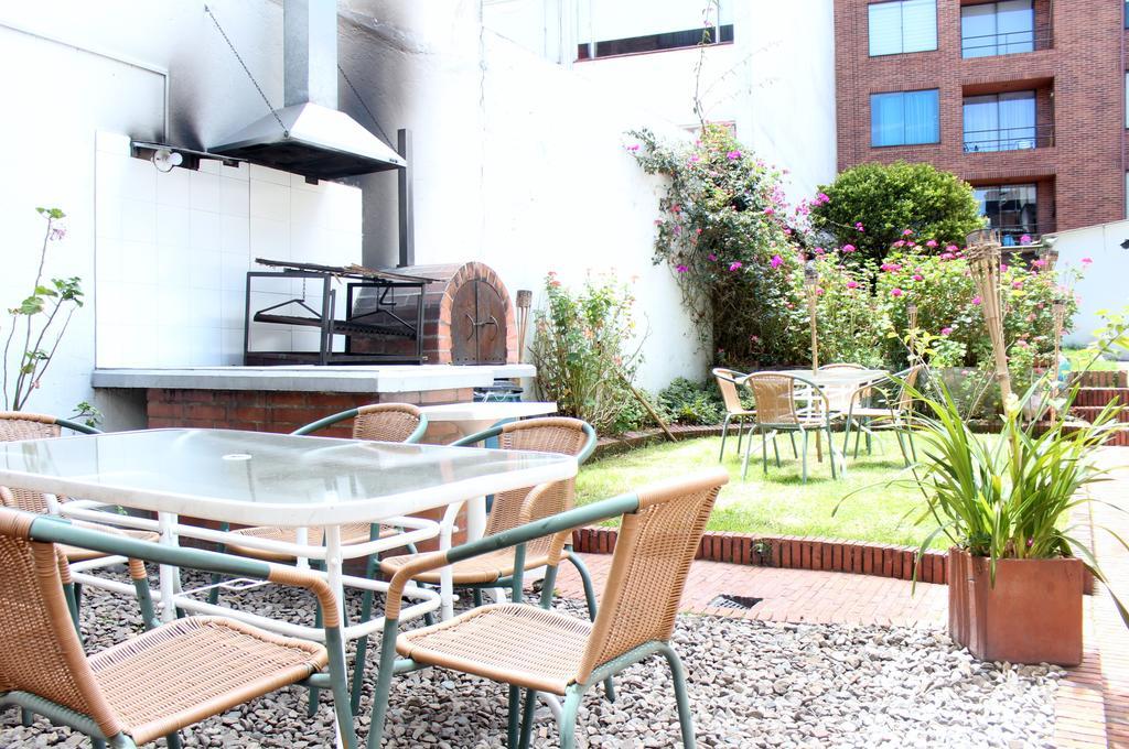Hostal La Pinta Bogotá Zewnętrze zdjęcie
