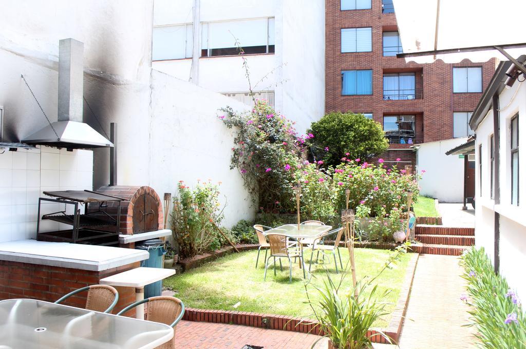 Hostal La Pinta Bogotá Zewnętrze zdjęcie