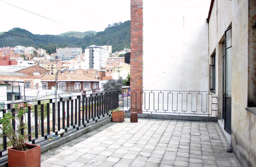 Hostal La Pinta Bogotá Zewnętrze zdjęcie