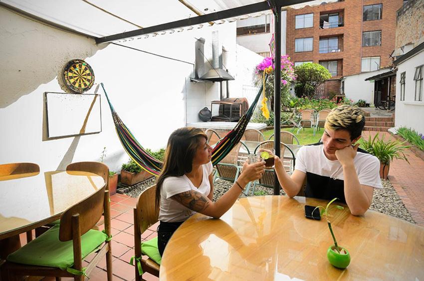 Hostal La Pinta Bogotá Zewnętrze zdjęcie