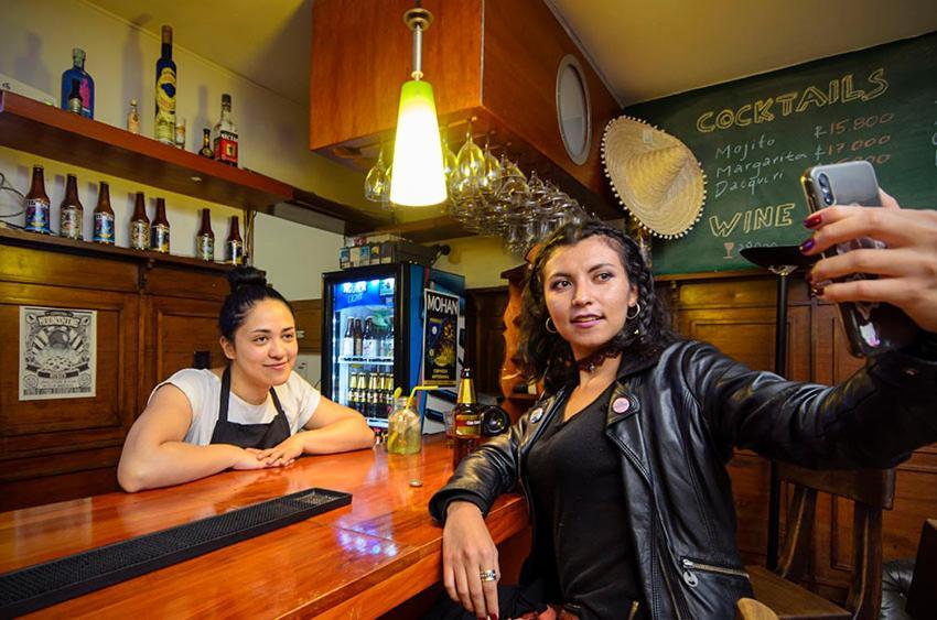 Hostal La Pinta Bogotá Zewnętrze zdjęcie